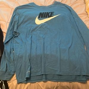 Nike long sleeve shirt.